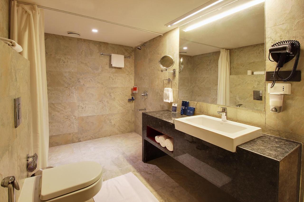 Temple Tree Hotel Shirdi Zewnętrze zdjęcie