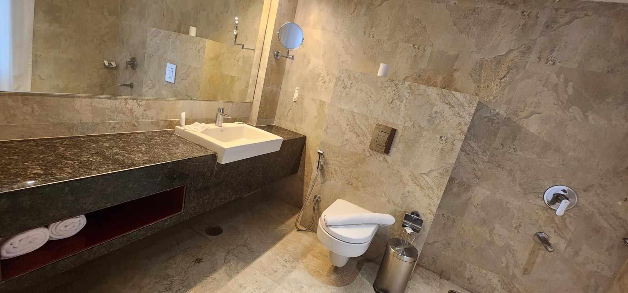 Temple Tree Hotel Shirdi Zewnętrze zdjęcie