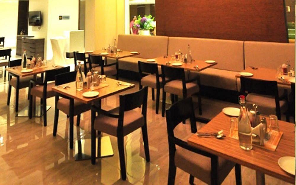 Temple Tree Hotel Shirdi Zewnętrze zdjęcie