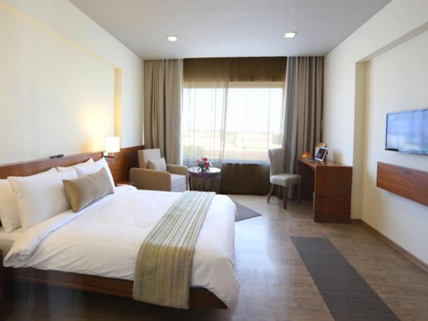 Temple Tree Hotel Shirdi Zewnętrze zdjęcie